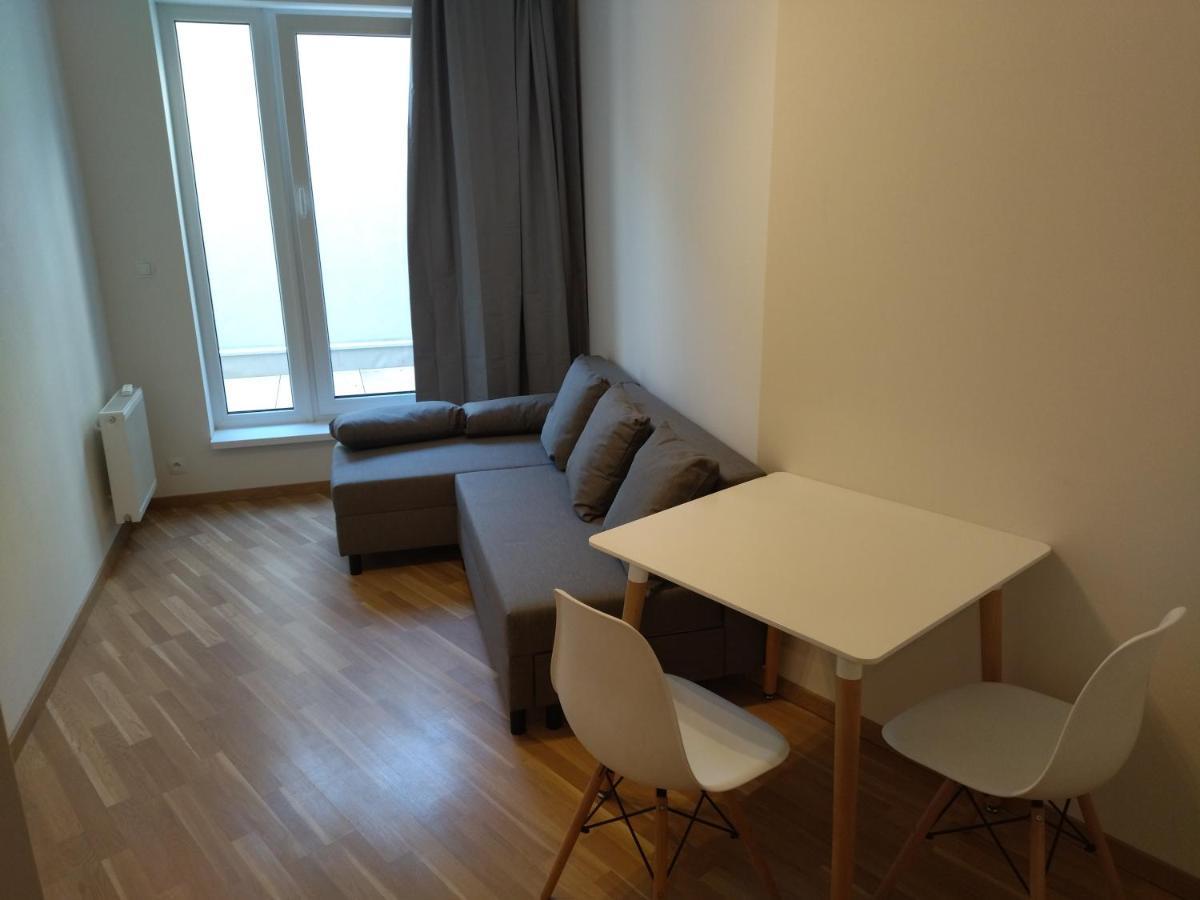 Brand New Two Room Apartment #34 With Free Secure Parking In The Center Прага Экстерьер фото